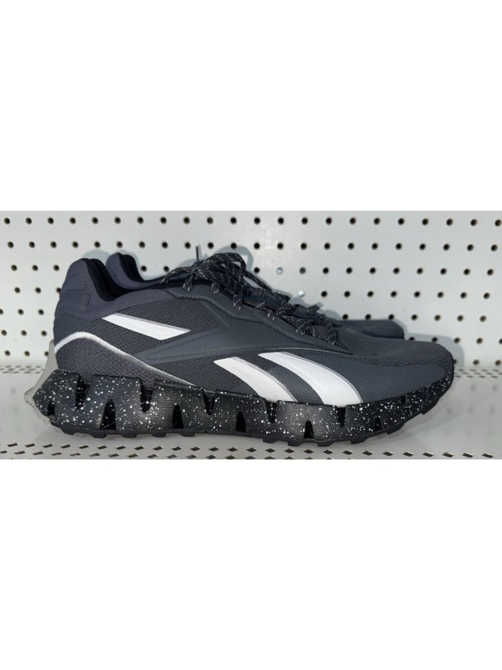 Reebok Zig Dynamica 4 Adventure Mens Athletic Running Shoes Size 11 Gray Black